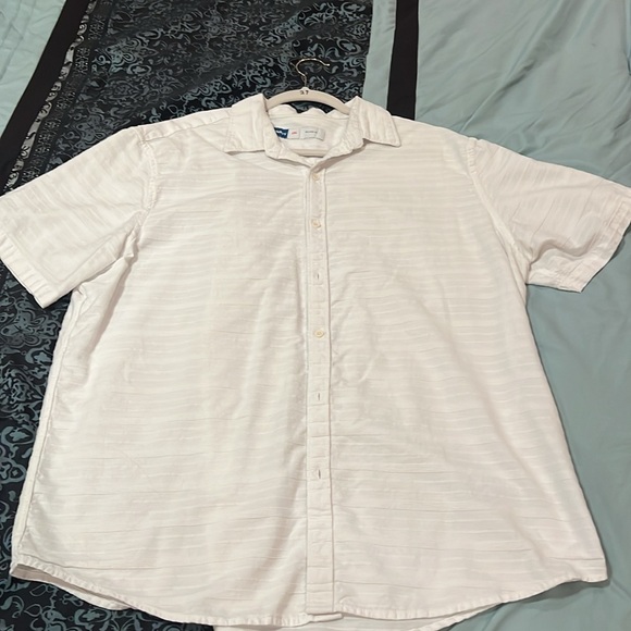 Old Navy casual button down shirt. XXL excellent condition - Picture 8 of 8